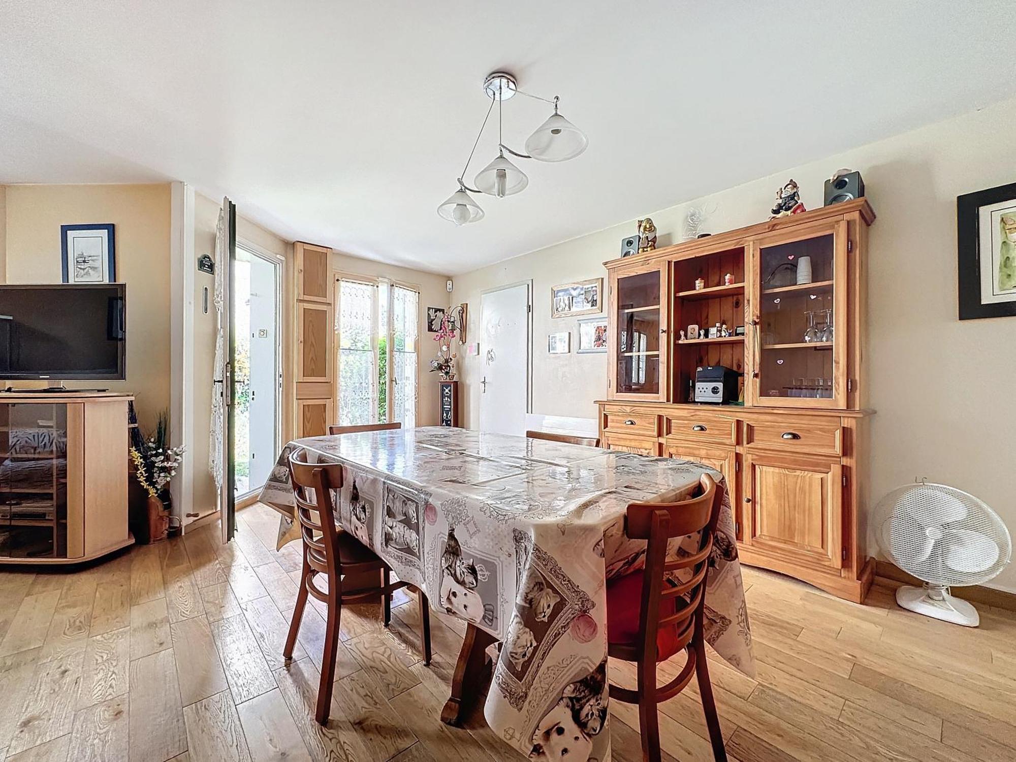 Maison 73M2 Avec Jardin St-Denis Saint-Denis  Buitenkant foto